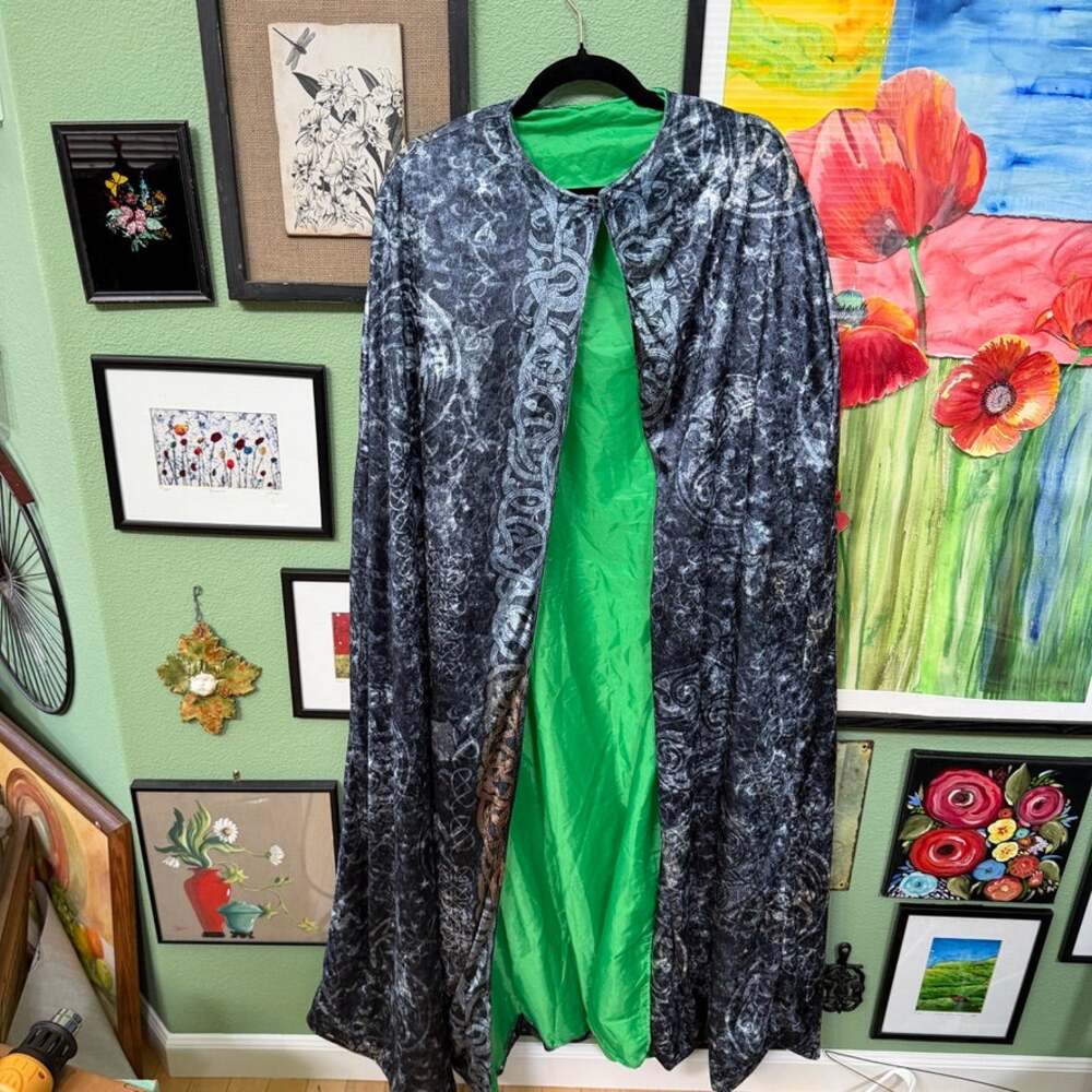Harry Potter Cape Costume Unisex Sz OS Invisibility Cloak Velvet Cosplay Rune